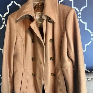 Carmel colored Guess button down coat. Large